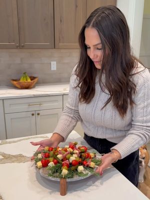 Just a little holiday hosting day-in-the-life! From shopping for pretty garnishes to getting ready for friends… Chime keeps everything easy so I can stay in the moment. #chimebanksmarter #ChimePartner #BankSmarterThisSeason
