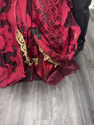Streamers masquerade ball