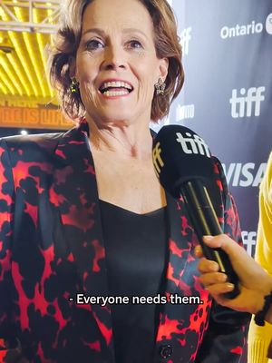 “It’s one way of packing.” 👀 Sigourney Weaver talked about the special heels her character wore in DUST BUNNY at the film’s #TIFF50 Midnight Madness World Premiere 🔫 #sigourneyweaver#alien #avatar #avatarfireandash