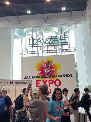 2 more days! i’m nervous but also so excited! #honolulumarathon @elaina_marieeeee 