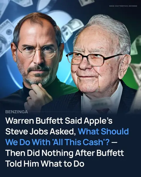 Before Warren Buffett became one of Apple’s biggest shareholders, he once offered Steve Jobs some financial advice—advice Jobs ignored. In a 2012 CNBC interview, Buffett recalled a Saturday phone call from Jobs, who asked, “We’ve got all this cash. What should we do with it?” Buffett laid out four options: stock buybacks, dividends, acquisitions, or holding the cash. Jobs dismissed acquisitions and agreed Apple stock was undervalued—then did nothing. “He just liked having the cash,” Buffett said, adding Jobs later told others Buffett supported doing nothing—“That was not the case,” Buffett laughed. It wasn’t until Tim Cook took over in 2012 that Apple launched a historic buyback program, eventually repurchasing over $467 billion in shares. Buffett didn’t invest in Apple until 2016, when shares were cheap and loyalty was high. That bet paid off: by 2025, Apple became Berkshire Hathaway’s largest holding. At the 2025 shareholder meeting, Buffett praised Cook: “Nobody but Steve could have created Apple, but nobody but Tim could have developed it like it has.” Turns out, even when you ignore Buffett, things can still work out—though maybe not as fast.