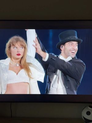 Happy Birthday @Taylor Swift 🩶 I'm endlessly grateful for you 🙏🏼 You're one of a kind! 👑