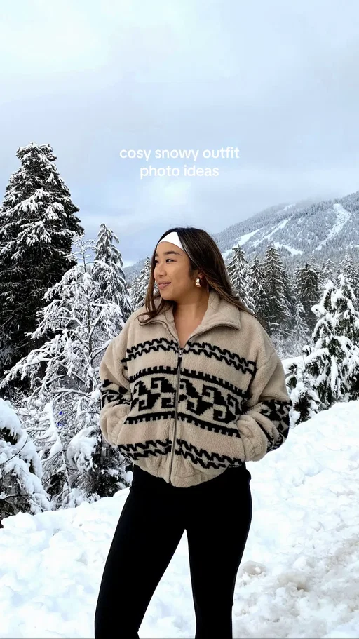 #wintervibes #winteroutfit #snowoutfit 