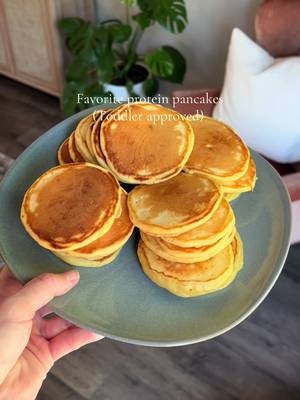 These Greek yogurt pancakes are always on our meal prep rotation! Recipe from @Yummytoddlerfood Love so many of her recipes. Only thing we substitute is coconut sugar for regular sugar. I love that they are high protein, minimal ingredients, and freeze really well!  https://www.yummytoddlerfood.com/greek-yogurt-pancakes/ #motherhood #toddler #mealprepideas 