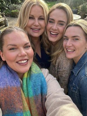 Absolutely!!! I can see this ❤️❤️❤️ . . . #trend #friends