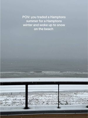 Best morning ever!!!!!! #christmas #snowonthebeach #gurneysmontauk #gurneysmontaukresort 