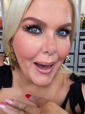 Make-up lesson: party vibes edition  Blush @PLOUISE  Rhinestones @Half Magic by Donni Davy  Liner @Benefit Australia & NZ  Brow gel @Anastasia Beverly Hills  #makeuplesson #gold #rhinestones 