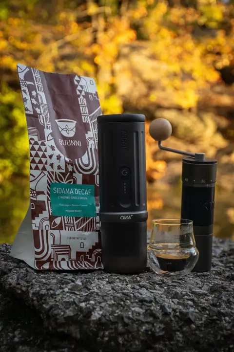 About last coffee adventure in Central Park, beautiful fall colors, enjoying my first espresso outdoors thanks to the Cerapresso from @Ceraplus_official 👌🏼 This machine is portable, simple, allows ~18g of coffee grounds or Nespresso capsules, with a very large battery that heats up to 8 cups using cold water or 500+ if hot already, dosing funnel and tamper, stand, pretty affordable for the tightest budgets…and the most important thing: makes delicious coffee.  I’ve been enjoying this single origin Ethiopian decaf from @buunnicoffee that always turns out so enjoyable with its very balanced bright notes and yummy sweetness of cane sugar and caramel 🤤 The K6 manual grinder from @kingrinder also does a great job, grinding super consistently for any method from espresso to cold brew, and perfect for an outdoor brewing adventure. Lastly, my favorite espresso glass, the Propel from @kruveinc, which with its double wall and internal fins considerably enhances the espresso drinking experience. Use COFFEEMENEZ for $40 off the Cerapresso machine (link in my Instagram bio)! #coffee #espresso #fall #fyp #foryoupage 