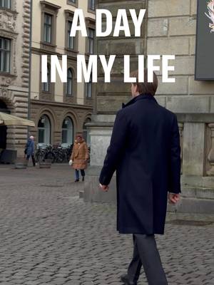 A day in our in-store expert's life #suitsupply #navycoat #tiktokfashion #mensfashion #suits