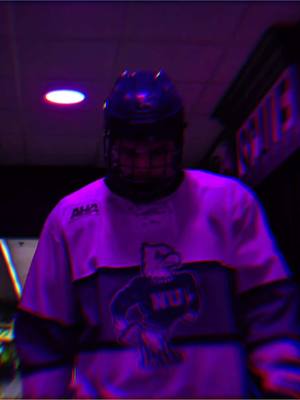 Watch the whole video it will… BLOW. Your. Mind 🤯 #everythingcollegehockey 