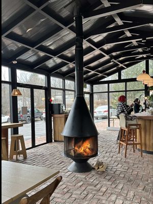 Getaway from NYC to Upstate NY. I stayed at @Eastwind Hotels in Windham. Let me know if you have any questions :) #nycgetaway #upstateny #upstatenytrip #girlstrip #bdaytrip 