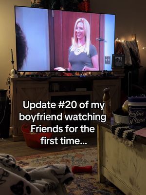 Update 20 of @jessegraybill watching Friebds for the first time. These are some of my favorite episodes because chandlers jokes crack me up. And had to end it on my FAVORITE of Monica’s hair. 😂💀 #Friends #watchingforthefirsttime #paperthinwalls #partnerswap #braids
