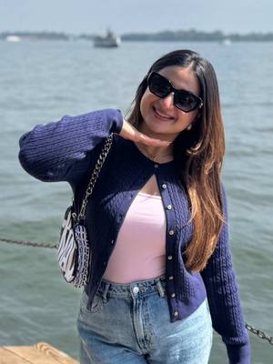 Hey future Gryphons! Thinking about studying psychology at #UofG? Join Gurnoor, a third-year psychology student, for a day in her life—from lectures and lab work to campus gym sessions and everything in between. Get a glimpse of what your own journey at U of G could look like! ❤️🖤💛 #StudentLife #CampusLife #UofGuelph #Guelph | @Gurnoor