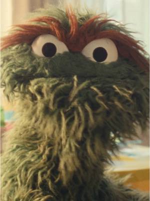 Don’t get mad at leaky bags, get Glad. #oscarthegrouch  ©2025 Sesame Workshop.