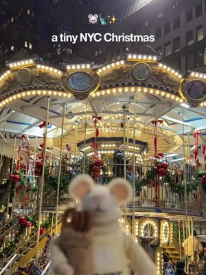 A Big Apple holiday adventure with our little Mouse ornaments. 🐭 🗽 ✨ They wanted to see EVERYTHING! #CityMouse #Ornament #NYC