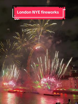 The NYE countdown at Westminster Bridge #londonnewyear #londonnyefireworks #londonnye #londonfireworks #londonevents 