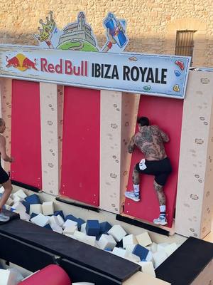 the cameramen might have had too much fun here 🫣 #redbull#givesyouwiiings#energydrink#IbizaRoyale#obstaclecourse
