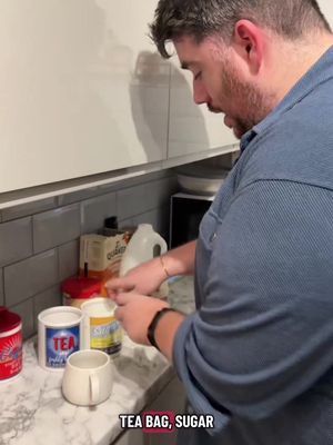 This is the ONLY way to make a cup of tea 🤣 AD #dola #uk #tea #nanna #british 