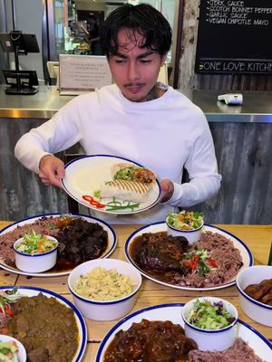 People from Paris have flown in to eat at this restaurant #london 