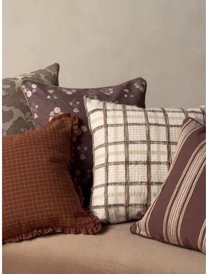 Unpack, unzip, fluff, repeat. ASMR moments with Chris Loves Julia x Loloi pillows. Pro tip: size your pillow inserts about an inch larger for that full, tailored look. #CLJxLoloi @Julia Marcum 