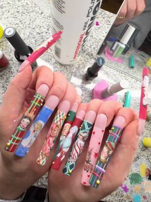 12 hour christmas nail set😭🎄🎀⭐️