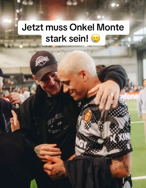 Nicht hinschauen Monte! 🫣