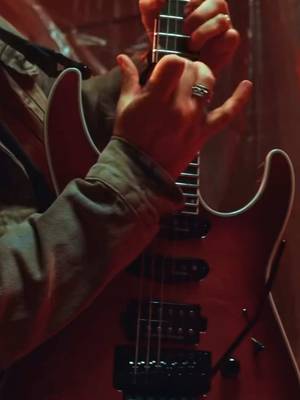 HOW IT’S DONE 💪🏻🔥 with @KAYLA KING is out now everywhere you get music! 🎶 @KPop Demon Hunters Netflix • #kpopdemonhunters #Metal #GuitarSolo