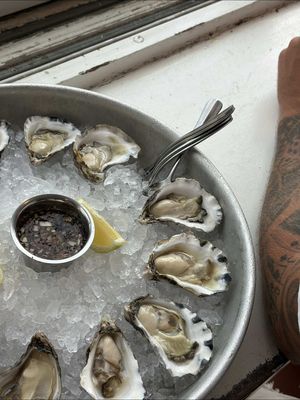 You know what they say about eating too many oysters 😏