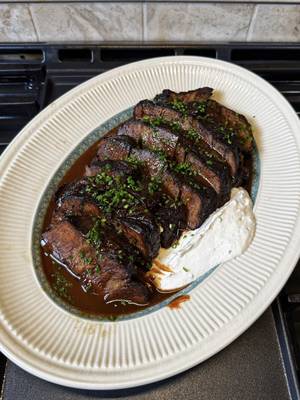 Holiday-Spiced Chuck Roast w/ Horseradish Cream | Recipe link in Bio #food #christmas #Recipe 