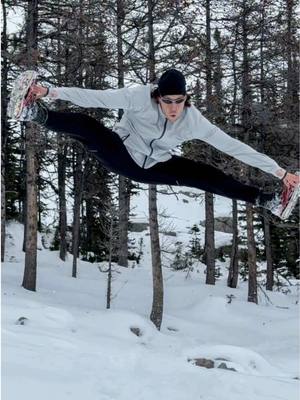 Be more like Pace Cadence. Less like an onion. 🎥 @jonas  #winterrunning #winterlayers #merino 