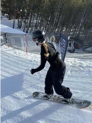 Practice lapzzzz for RSO ✨#snowboard #girls #rockstarenergy #foryoupage #fyp @Rockstar Energy 