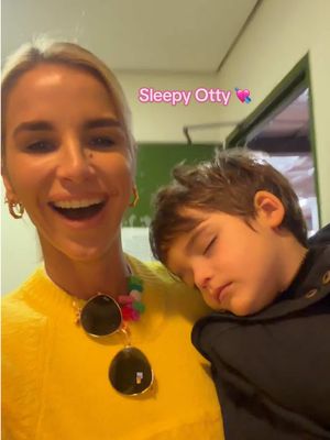 This explains the long face at the ice cream parlour!! Sleepy Otty x #fyp #explorepage✨ #funny #viral
