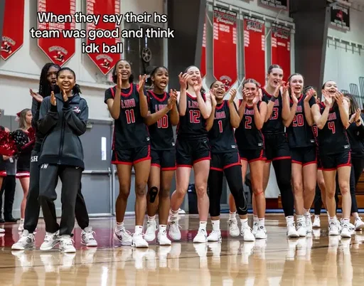 Posting cause they play in the TOC finals today yassssss #luhigirlsbasketball @savvy @k9 @kateekovall @Lauryn🙃 @coco @jordeeezyyy @sanaa 🪬 @Diora @oskiii🩷 