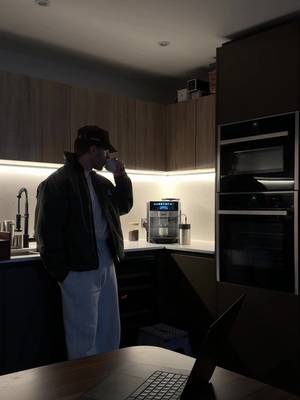 Morning routine locked in, using my new Siemens EQ6 coffee machine, the part of my day I don’t rush and enjoy before work ☕️ ad #SiemensHomeUK #SiemensCoffeeMachine #SiemensEQ6 #SiemensBeanToCups  @amazonuk 