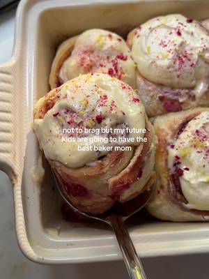 and it’s allll gluten free 🎀 recipes are on my substack! #glutenfree #bakingasmr #cookingasmr #cinnamonrolls #bakingaccount 