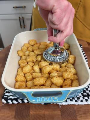 Crispy tater tot breakfast casserole #Recipe