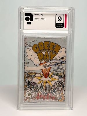 Artist: Green Day Title : Dookie Year: 1994 Label : Reprise Records Media : Sealed Cassette . . . . #greenday #dookie #punk #rockandroll #billiejoearmstrong 