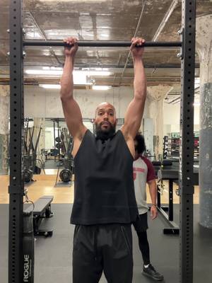 PAIN. Can you do this? 💪🏽 #fitness #workout #pullups #gym 