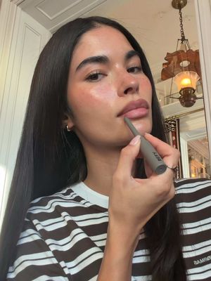 lip of the day @REFY ad 