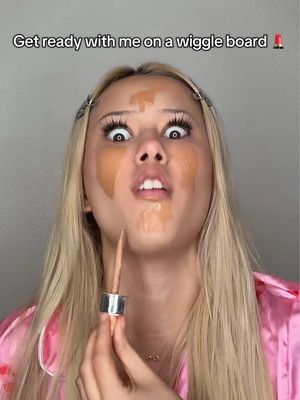 GRWM ON A WIGGLE BOARD 🫨🫨🫨🫨 #makeupchallenge #makeup #beauty #BeautyTok #trend