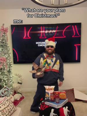 watching Stranger Things 🎄📺😍 #DidYouKnow 