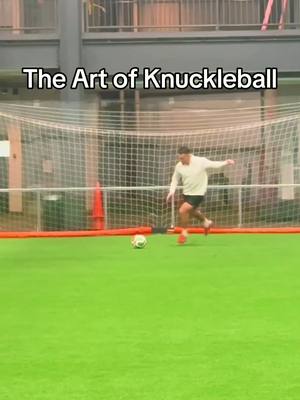 4 keys to a dead ball strike 💀 The keys: 🎯 Clean, centered contact 💪 Firm ankle, locked 🦵 Short follow-through 🧊 Strike straight through the ball, not around  it A true knuckle ball isn’t about power  it’s about killing the spin. When it’s done properly, the ball floats with no movement and the keeper has to guess. 👉 Save this and work through each key slowly. #football #Soccer #fyp #details #power 