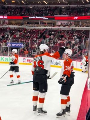 always up to something 🤨 #flyers #NHL #philly #trevorzegras #matveimichkov 