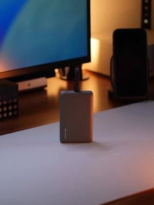 Unboxing the Cuktech Power Bank CP12 ⚡️ Compact, solid, and easy to carry, perfect for everyday use and travel. Right now it’s on sale: the original price is $34.99, but it’s already 20% off, so it comes down to $27.99 directly on the page. And on top of that, you can use my code CUKTECH08 for an extra 10% off. The deal is valid until the end of this month. 🔗 Link: https://sconsole.whaee.com/deepLink.html?wsw_ad_type=2&wsw_ad_id=80088&wsw_clientId=whaee&wsw_slink=l1w2ysf #cuktech #powerbank #techunboxing #techgear #everydaycarry   