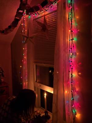 merry chridtmas eve everybody! I hope today is as magical as you want it to be. have fun with your family, be a servant to others and give grace! have a great day! thank you Jesus. #cozyathome #christmaseve #christmastime #cozylittlechristmas #december 