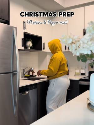 Hosting can be very stressful so I try my best to do things that would make it easier on me which is prepping.  #christmasprep #cookwithme #christmas #mealprepideas #foodprep 