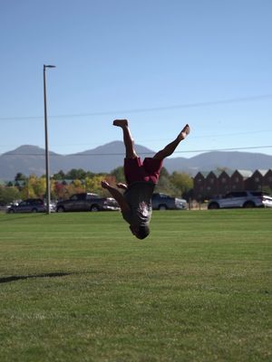 It may be winter but it’s pretty much warm enough to go outside and do this 🤸🏾‍♂️  #Tumbling #Outdoors #Montana 