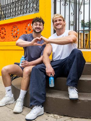 “Even if I am struggling, I will always help others” 🥹❤️ @Logan Paul @PRIME #kindness #puertorico #mother #holidays #Home  Thank you PRIME for bringing real impact to the streets of Puerto Rico and blessing Caroline and her beautiful family this holiday season. Be kind and love always ❤️
