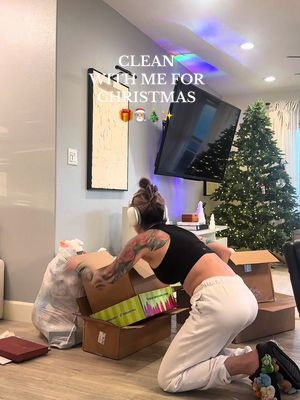 CLEAN WITH ME BEFORE CHRITSMAS DAY🎄🎅🏼🎁 @Mrs. Meyer’s Clean Day @Alani Nutrition @PRIME @Bloom Nutrition @drinkpoppi @method products 