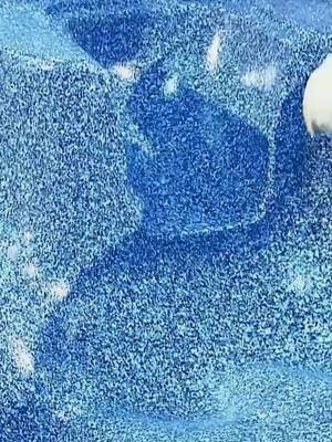 Since it’s freezing outside, enjoy this oddly satisfying hot tub molding process! 😍 #HowItsMade #hottub #winter